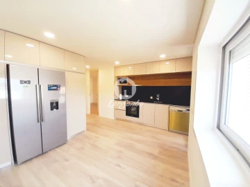 Apartamento T3 para Venda em Vila Nova de Famalicão e Calendário