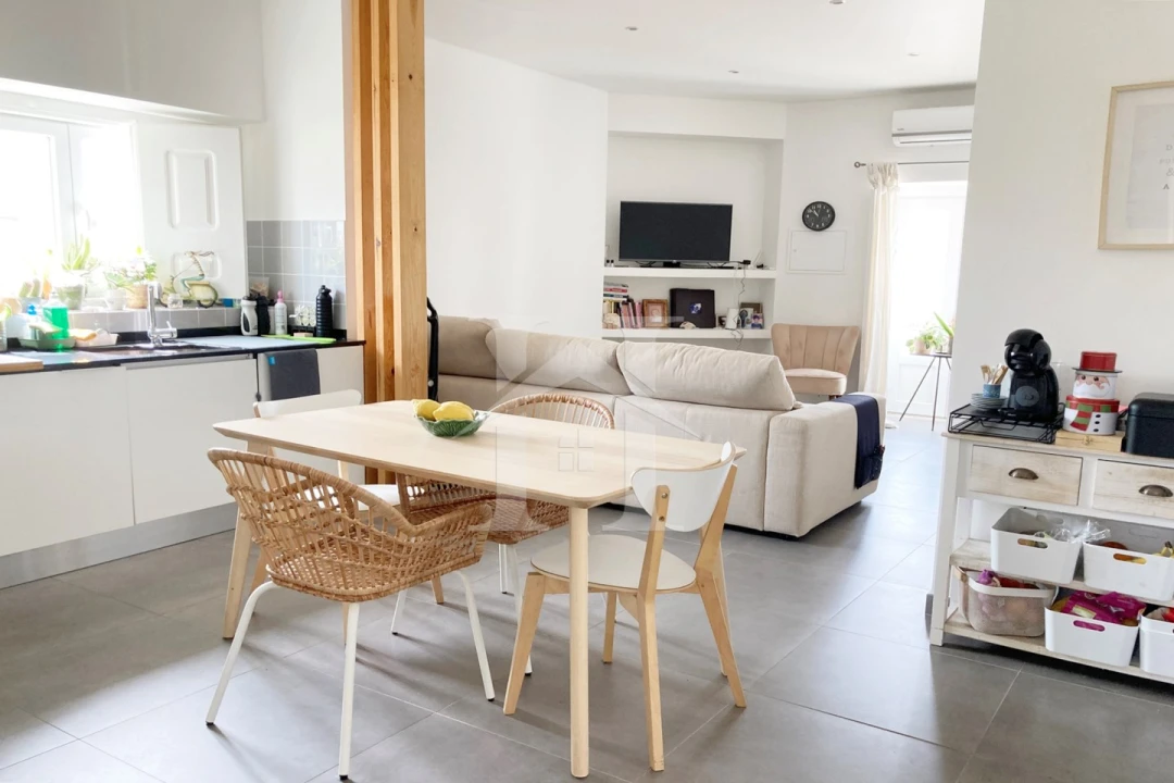 Moradia T2 para Venda em Olho Marinho Foto 7