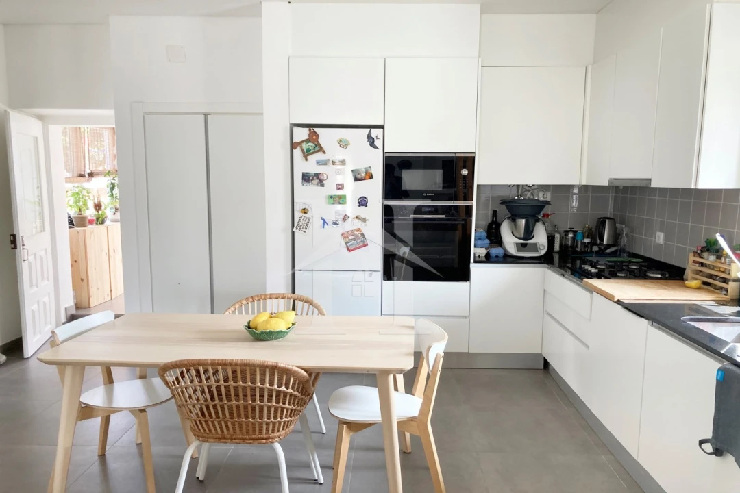 Moradia T2 para Venda em Olho Marinho Foto 6