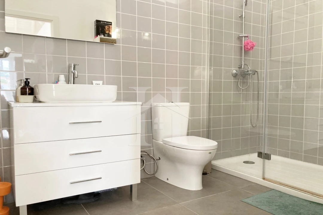 Moradia T2 para Venda em Olho Marinho Foto 18