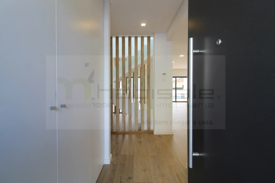 Moradia T4 para Venda em Loures Foto 11