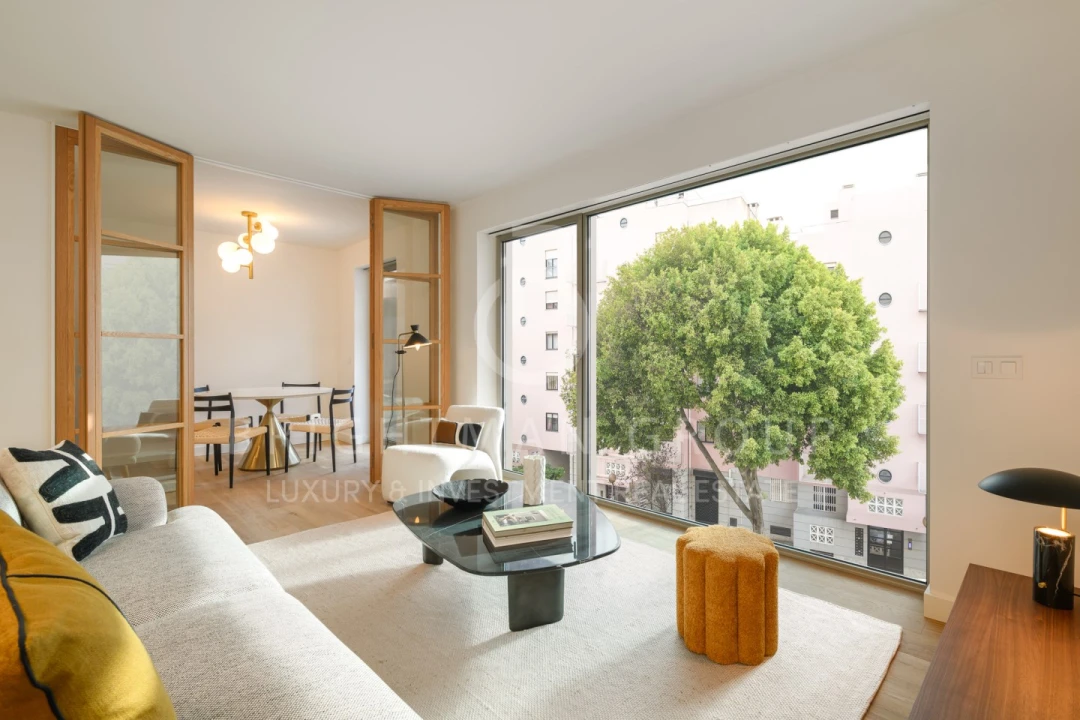 Apartamento T2 para Venda em Moscavide e Portela Foto 2