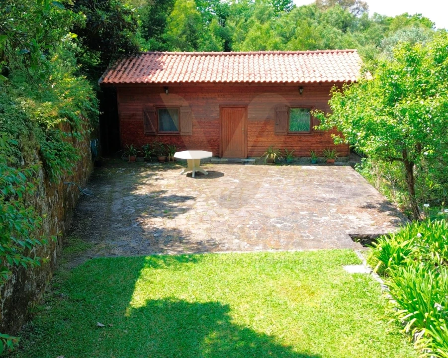 Moradia T3 para Venda em Bárrio e Cepões Foto 11