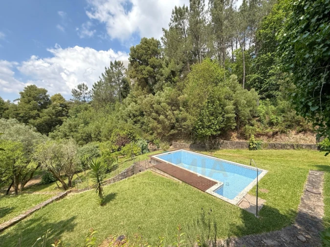 Moradia T3 para Venda em Bárrio e Cepões Foto 3