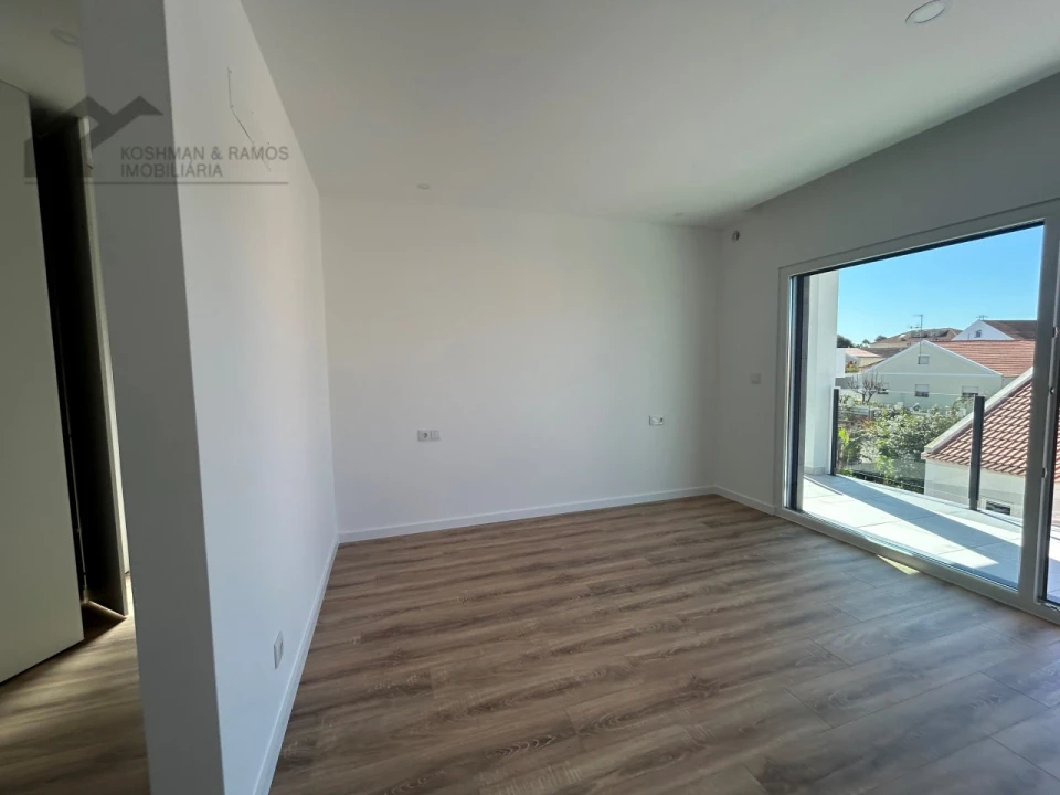 Moradia T3 para Venda em Caparica e Trafaria Foto 25