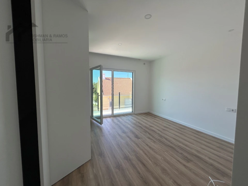 Moradia T3 para Venda em Caparica e Trafaria Foto 28