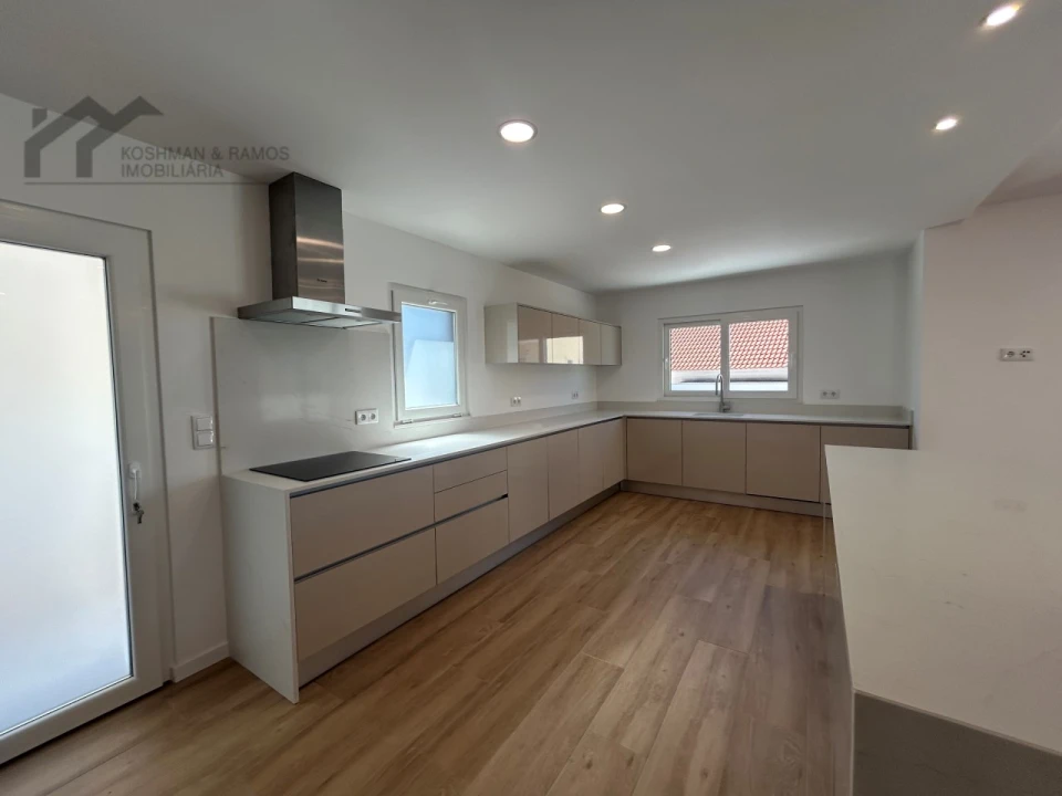 Moradia T3 para Venda em Caparica e Trafaria Foto 22