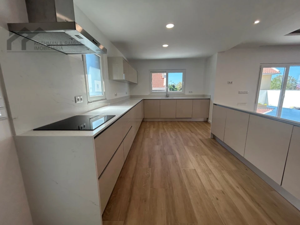 Moradia T3 para Venda em Caparica e Trafaria Foto 13