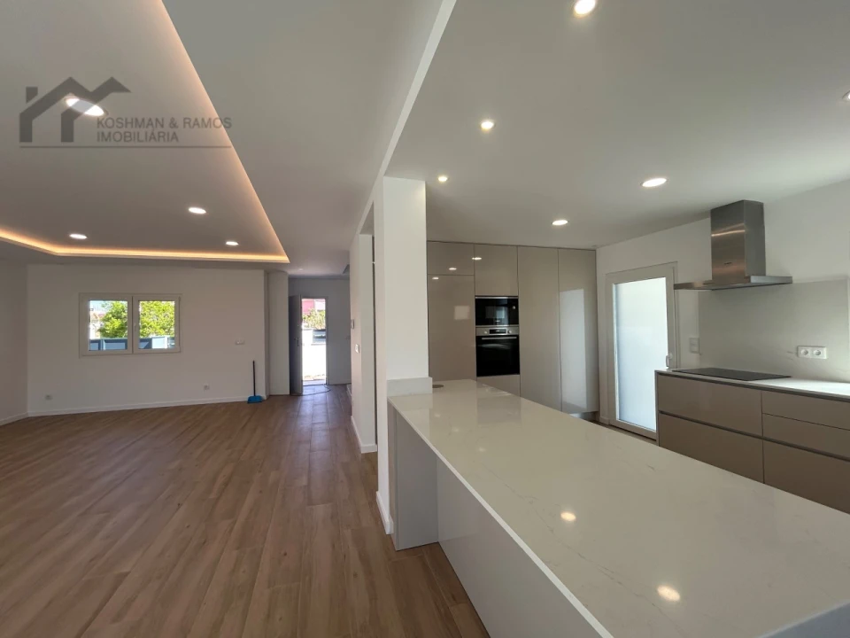 Moradia T3 para Venda em Caparica e Trafaria Foto 23