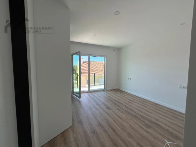 Moradia T3 para Venda em Caparica e Trafaria Foto 28