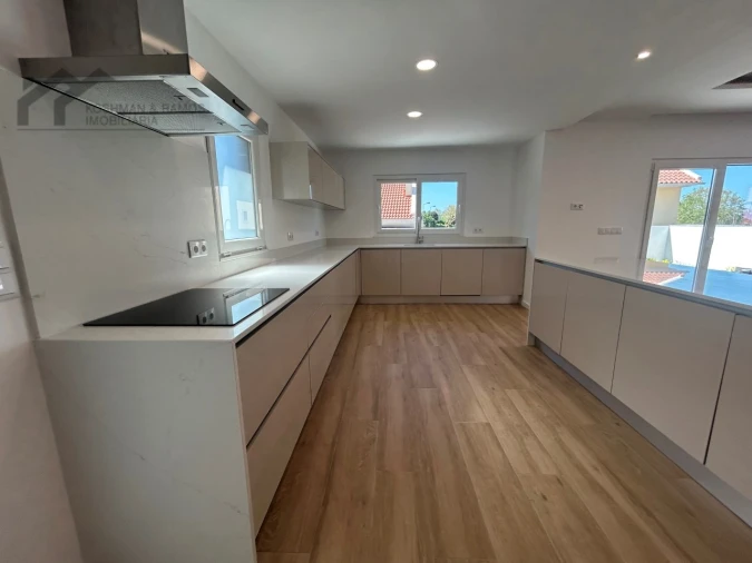 Moradia T3 para Venda em Caparica e Trafaria Foto 13