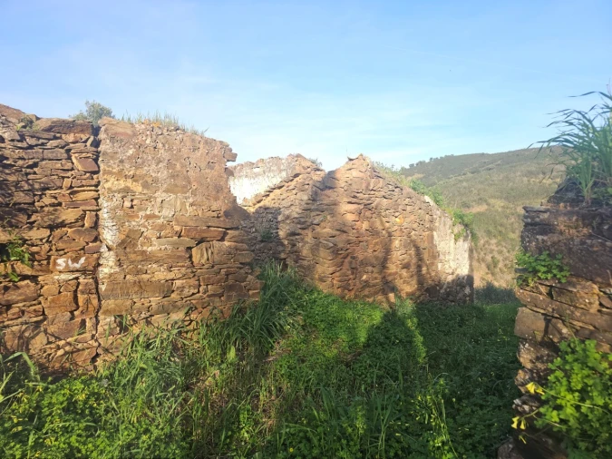 Quinta T2 para Venda em Santa Catarina da Fonte do Bispo Foto 10