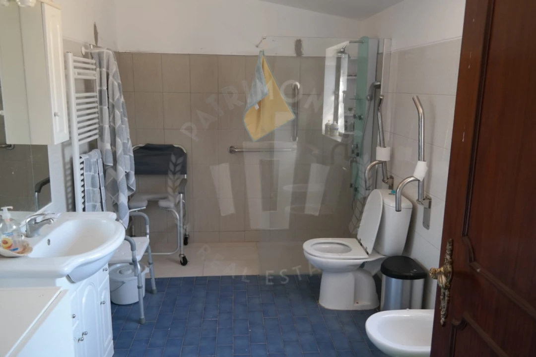 Quinta T4 para Venda em Mexilhoeira Grande Foto 33