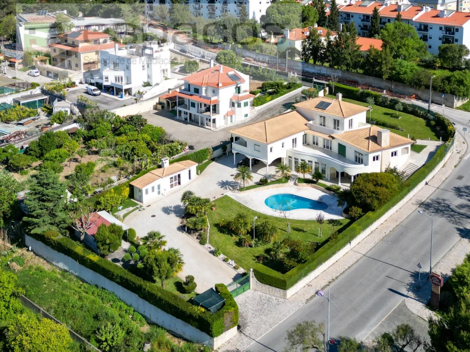 Moradia T4 para Venda em Póvoa de Santa Iria e Forte da Casa Foto 6