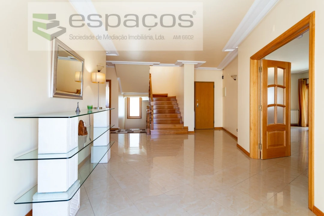 Moradia T4 para Venda em Póvoa de Santa Iria e Forte da Casa Foto 20