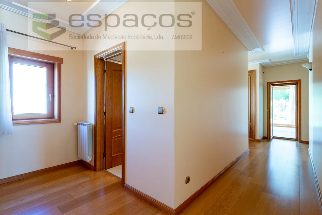 Moradia T4 para Venda em Póvoa de Santa Iria e Forte da Casa Foto 38