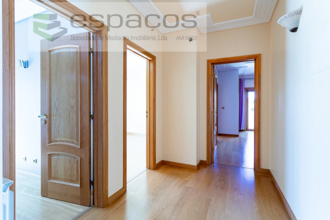 Moradia T4 para Venda em Póvoa de Santa Iria e Forte da Casa Foto 42