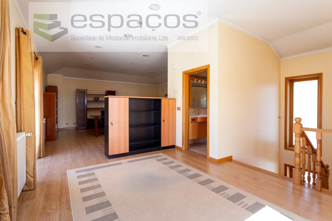 Moradia T4 para Venda em Póvoa de Santa Iria e Forte da Casa Foto 69