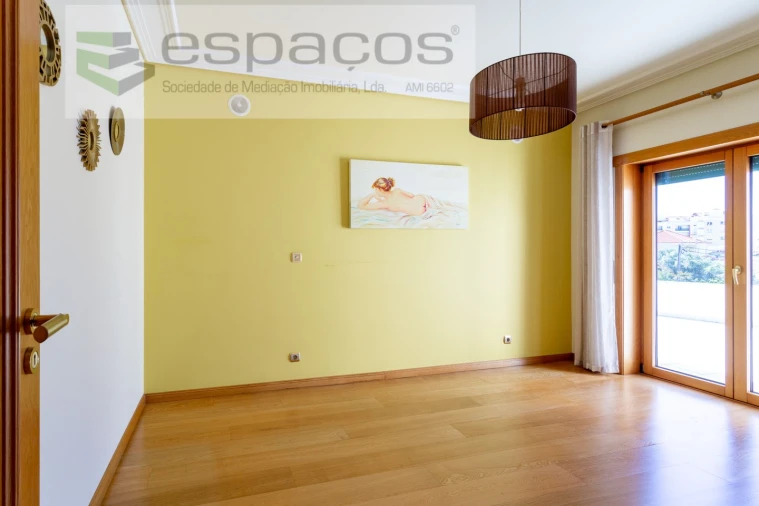 Moradia T4 para Venda em Póvoa de Santa Iria e Forte da Casa Foto 44