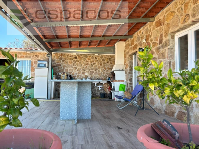 Quinta T3 para Venda em Lardosa Foto 4