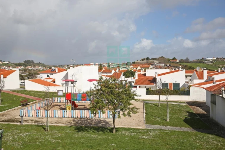 Moradia T3 para Arrendamento em Vila Franca de Xira Foto 73
