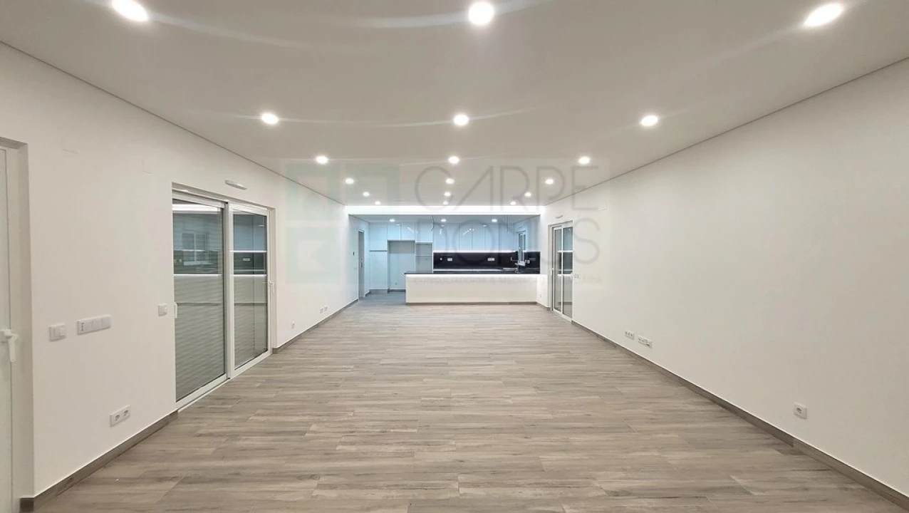 Moradia T4 para Venda em Altura Foto 14