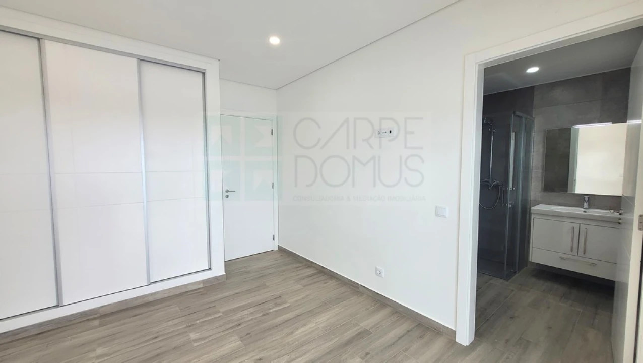 Moradia T4 para Venda em Altura Foto 24