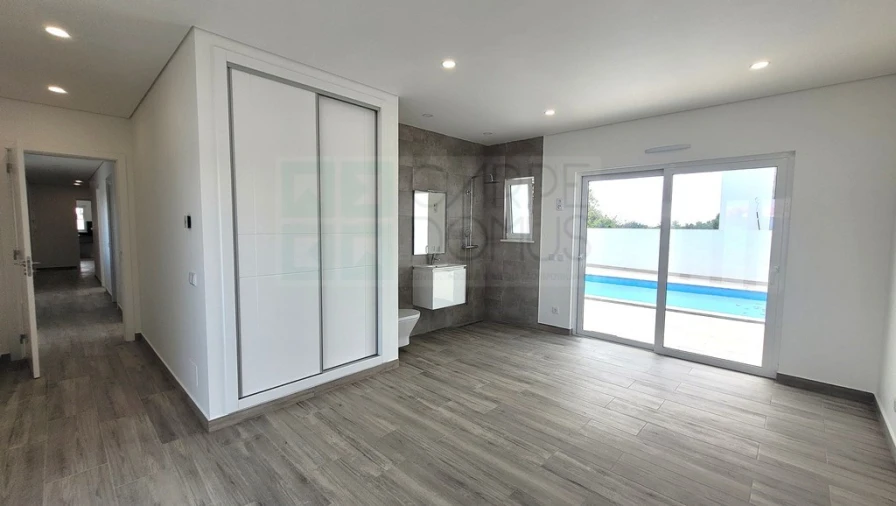 Moradia T4 para Venda em Altura Foto 30