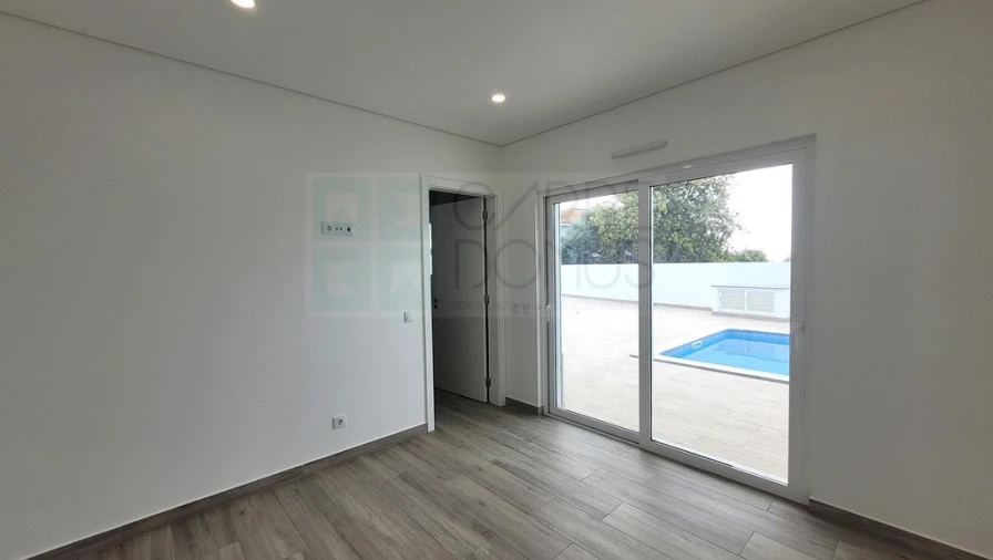 Moradia T4 para Venda em Altura Foto 26