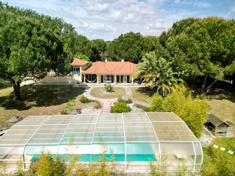 Moradia T4 para Venda em Santo Estêvão Foto 4