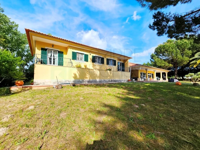 Moradia T4 para Venda em Santo Estêvão Foto 47