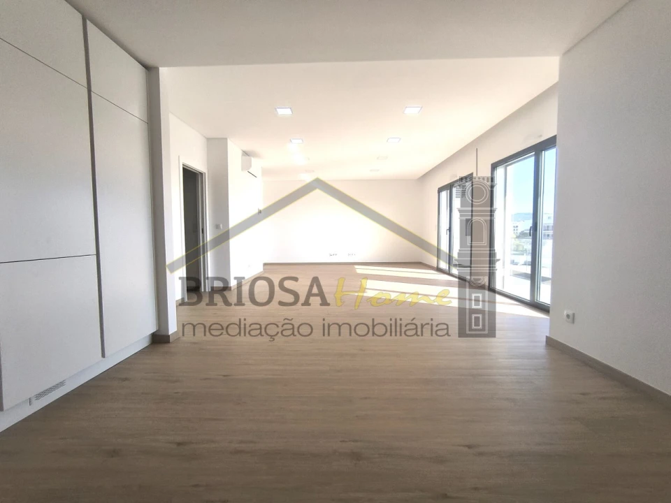 Apartamento T3 para Venda em Condeixa-A-Velha e Condeixa-A-Nova Foto 4