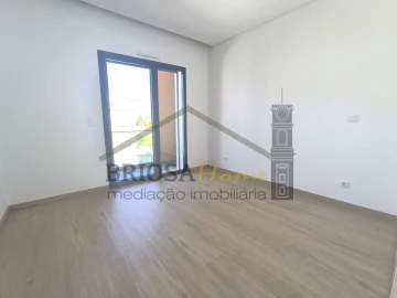 Apartamento T3 para Venda em Condeixa-A-Velha e Condeixa-A-Nova