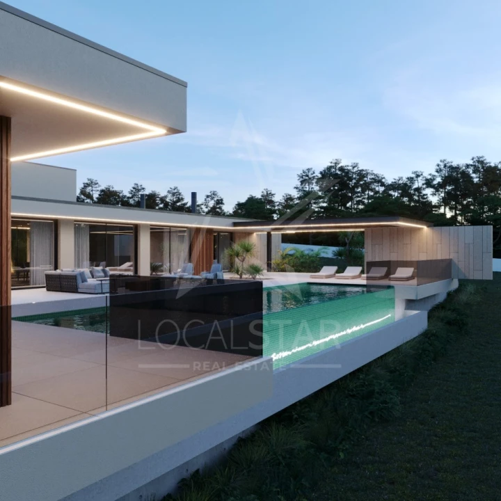 Moradia T4 para Venda em Cela Foto 2