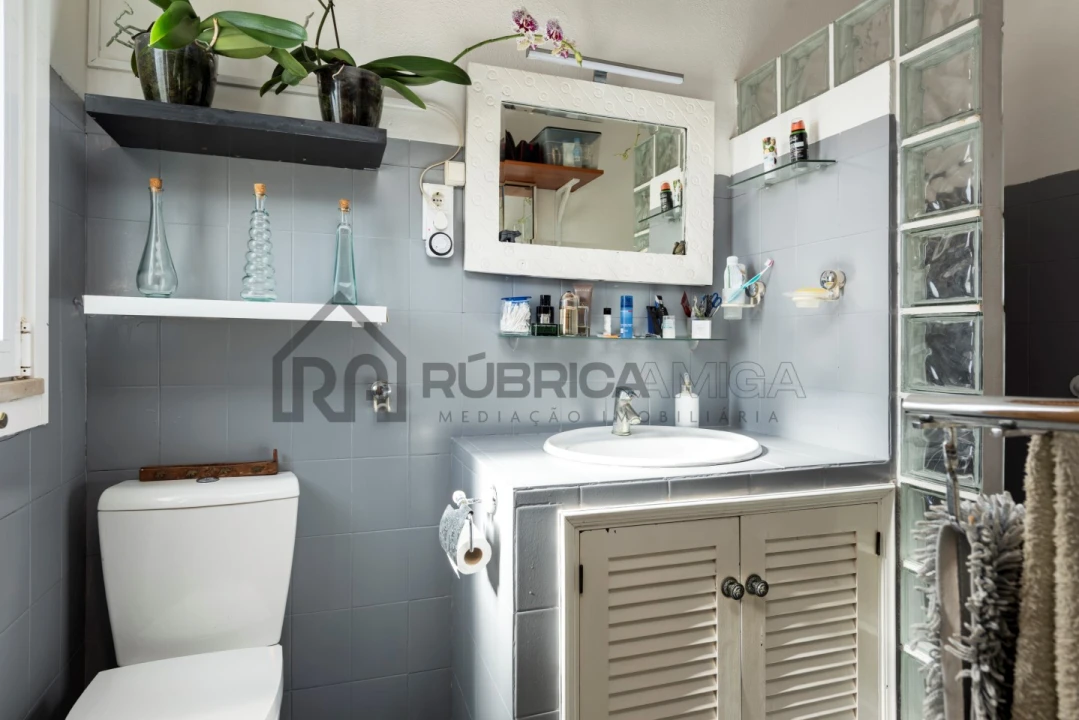 Moradia T4 para Venda em Salir Foto 30