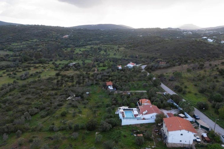 Moradia T4 para Venda em Salir Foto 45