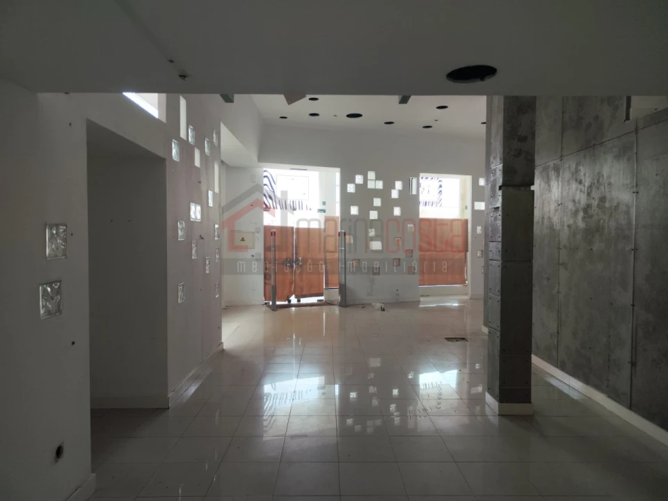 Prédio para Venda em Peniche Foto 9