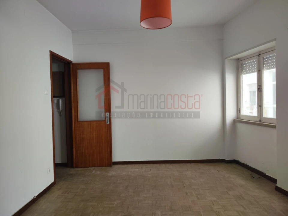 Prédio para Venda em Peniche Foto 11