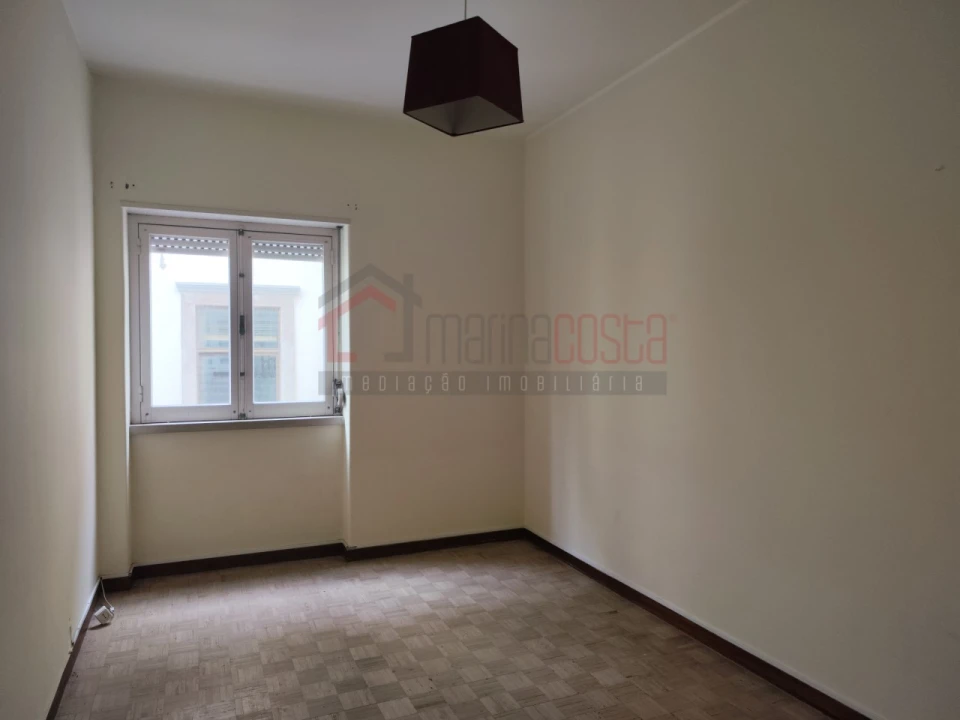 Prédio para Venda em Peniche Foto 16