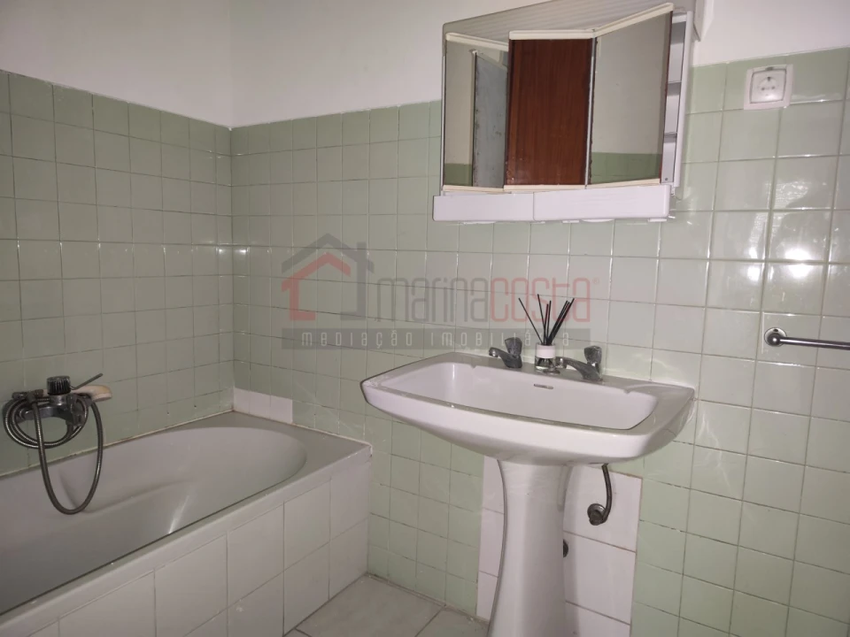 Prédio para Venda em Peniche Foto 18