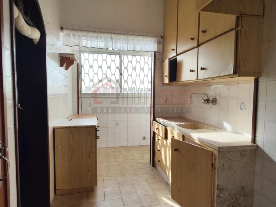 Prédio para Venda em Peniche Foto 32