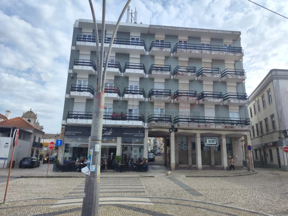 Prédio para Venda em Peniche Foto 3