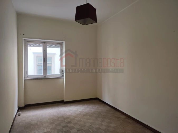 Prédio para Venda em Peniche Foto 16