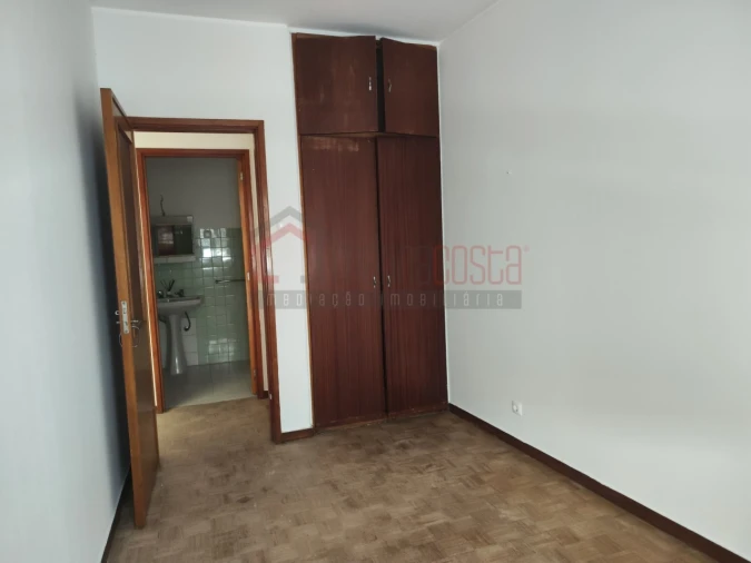 Prédio para Venda em Peniche Foto 20