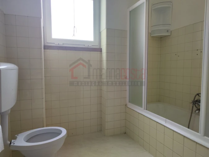 Prédio para Venda em Peniche Foto 25