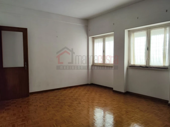 Prédio para Venda em Peniche Foto 34