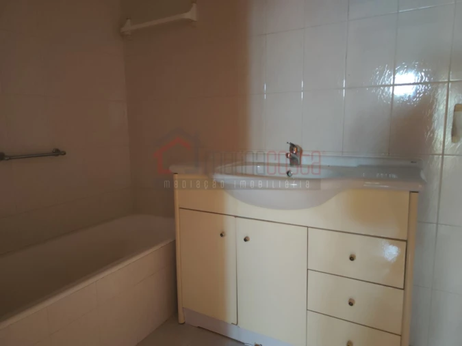 Prédio para Venda em Peniche Foto 35