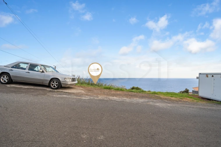 Terreno para Venda em Caniço Foto 17