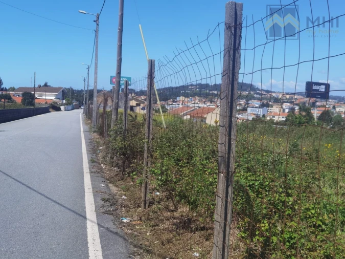 Terreno para Venda em Santa Maria de Lamas Foto 5