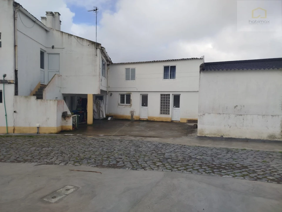 Moradia T8 para Venda em Lagoa (Nossa Senhora do Rosario) Foto 7